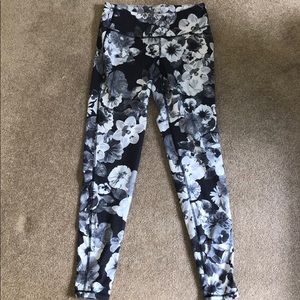 Old Navy Active Floral Leggings